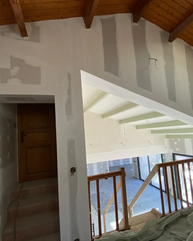 realisation-isolation-platrerie-les-batisseurs-charentais-entreprise-de-renovation-saint-sauveur-d-aunis (2)